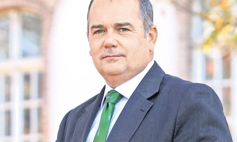 Nudimo širok raspon programa i projekata koji su usmjereni na različite korisnike, pa tako i na posl