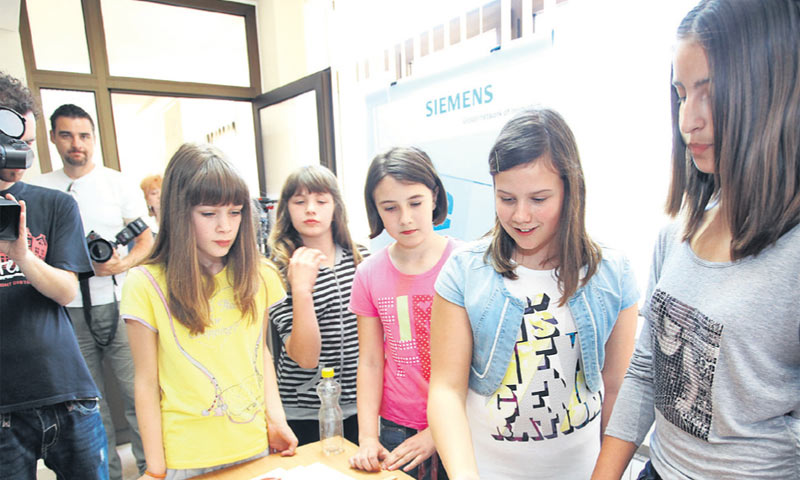 Siemens pomaže učenike Primorsko-goranske županije/Nel Pavletić/PIXSELL