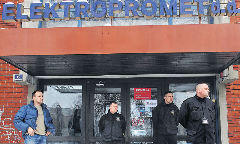 Stečaj Elektroprometa, koji kontrolira Michael Ljubas kao šef  NO-a, iako je u blokadi dulje od 120