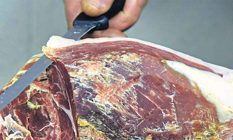 U klasteru pršuta su 24 proizvođača. Neki ulažu u dodatne kapacitete, a u tijeku je više investicija