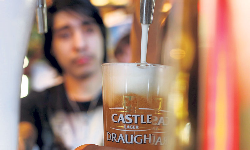 Novoj megakompaniji pripast će polovica dobiti svjetske industrije piva/Reuters