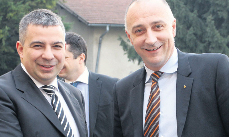 Predsjednik Uprave Ine Zoltan Aldott i ministar Ivan Vrdoljak, nekada u dobrim odnosima, danas u otv