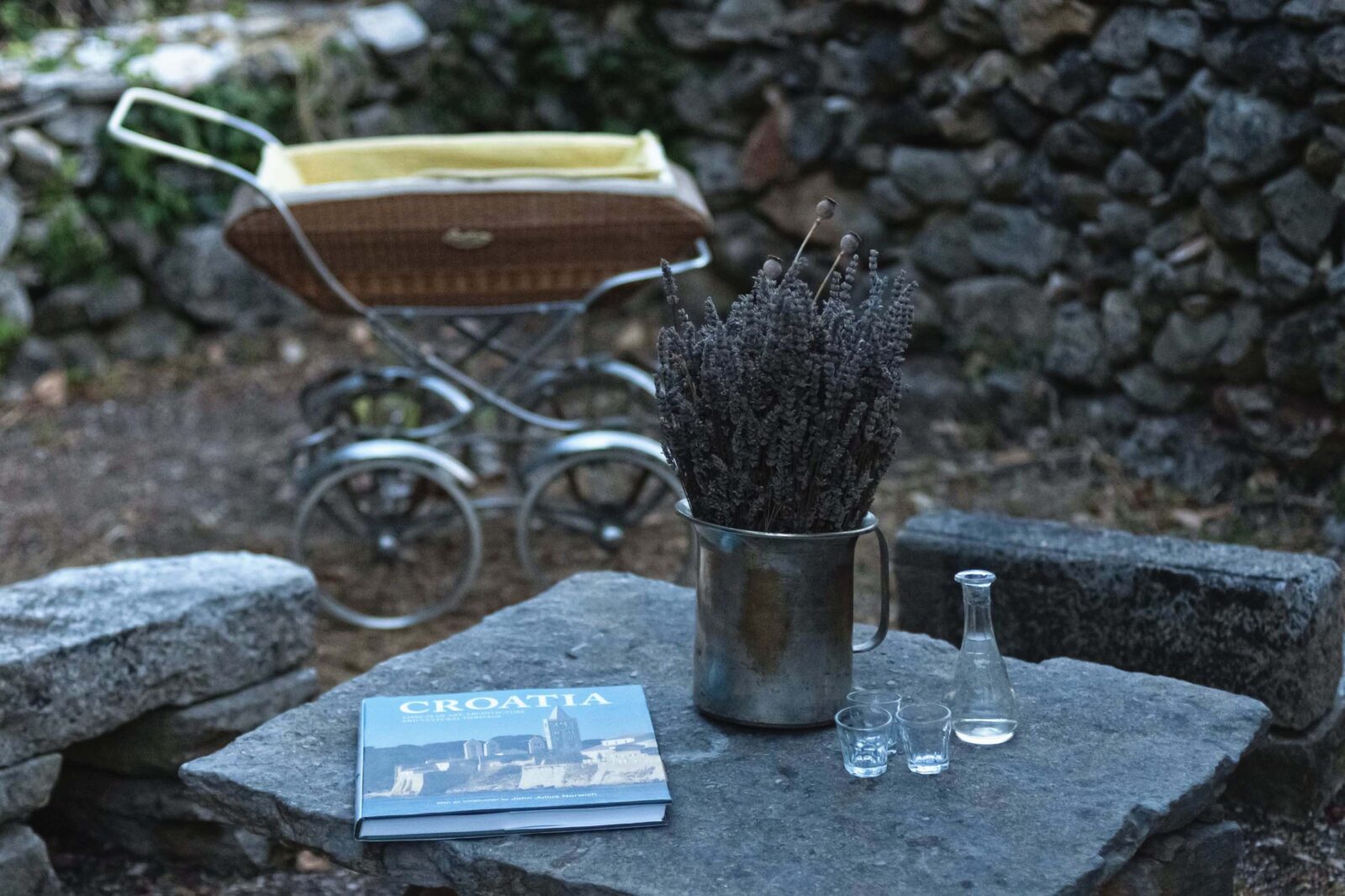 Foto: Svoju kuću na Hvaru zamijenila je 15-tak puta i obišla nekoliko kontinenata