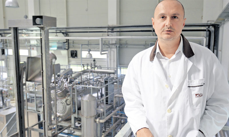 Vlasnik Glazira Darko Glad u proizvodno-poslovnom pogonu u Oborovu pokraj Rugvice vrijednom 25 milij