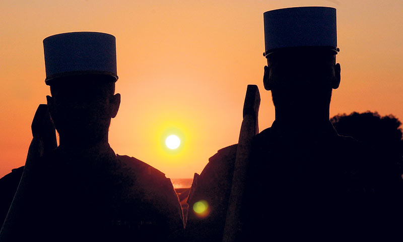 Za legionara, borba i umiranje nisu u službi višeg cilja; oni su cilj sami po sebi