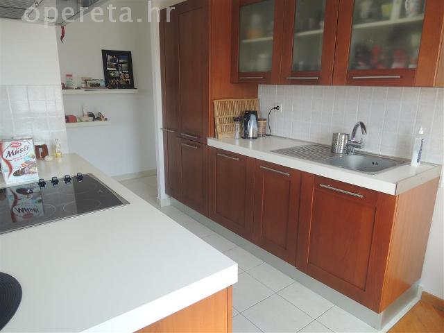 Jedna od tih lokacija je i mlađi kvart smješten „prvi red do mora“ direktno uz Jarunsko jezero- Vrba