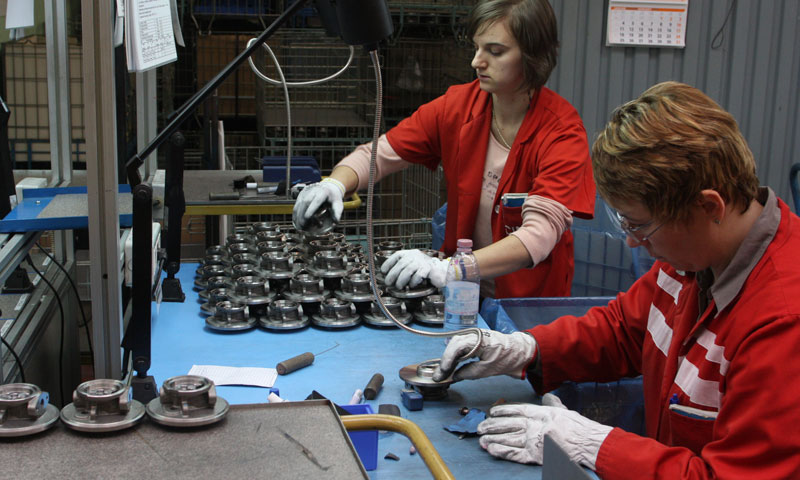 Nekad velika kompanija Cimos pala je na niske grane