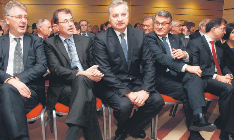 Damir Kuštrak, Ivan Miloloža, Đuro Popijač, Bernard Jakelić, Ivan Domagoj Milošević i Vesna Trnokop