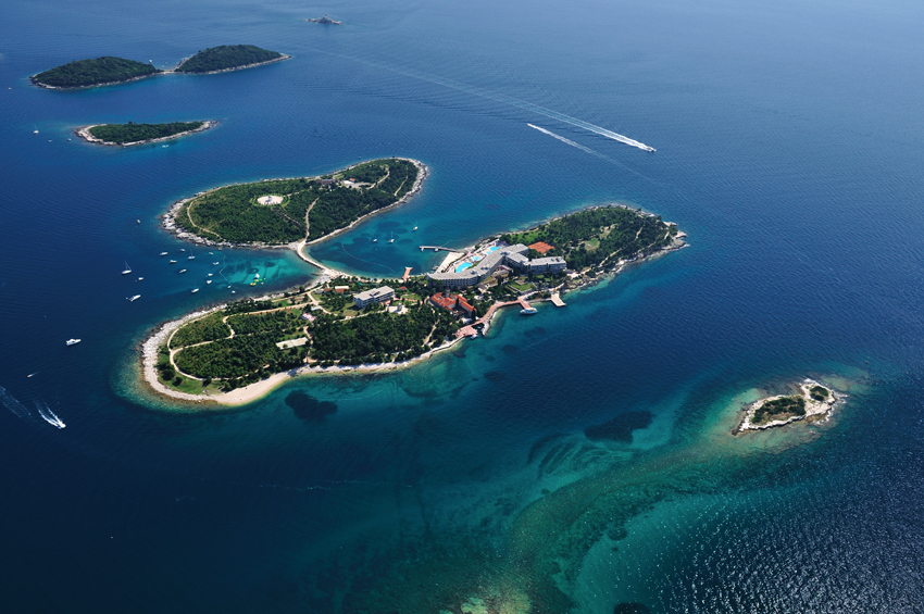 Otok Sv. Andrija, Hotel Istra