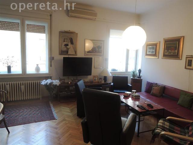 Fotografije su preuzete s web stranice Opereta.hr