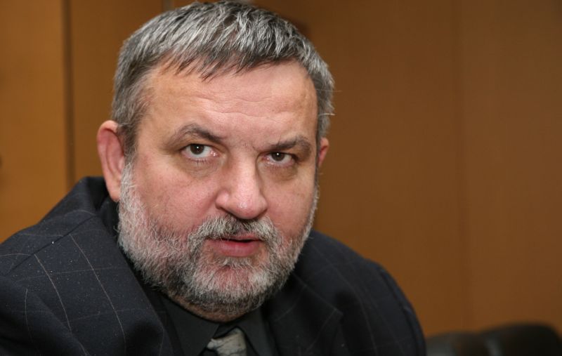 Upitan bi li, da ga pitaju, prihvatio Čačićevu poziciju, V. Ferdelji rekao nam je da bi, ali pod svo