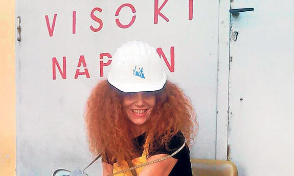 Sindikati su tražili prekid komunikacije preko Facebooka kad je Debeljak obećao kupiti mobitele