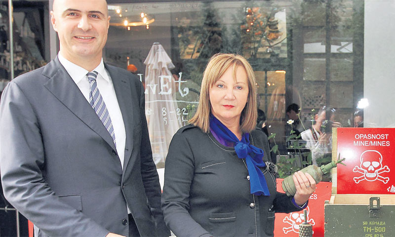 Donacija Vipneta za razminiranja/Željko Lukunić/PIXSELL