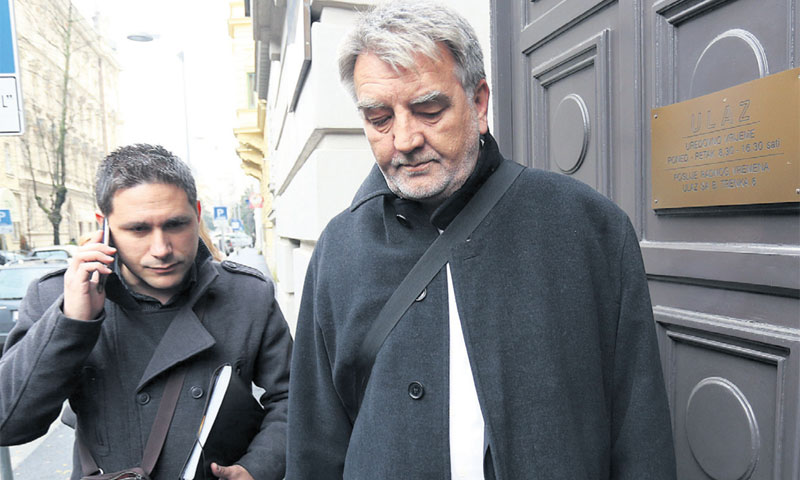 Jurica Dobrinić (desno) u Makarskoj iznajmljuje apartmane/P. Macek/PIXSELL