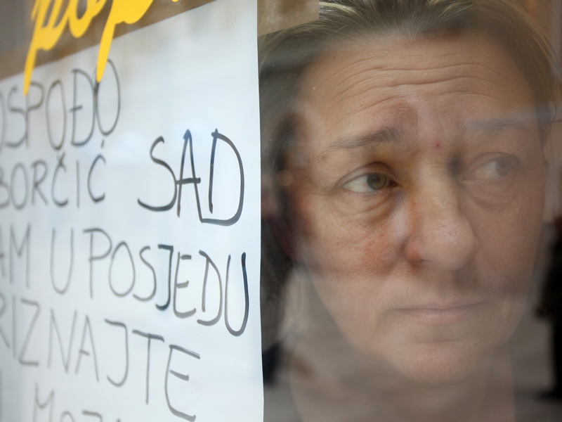 Obitelj Slavice Šote vec pet dana zabarikadirala se u poslovni prostor tražeći od sudova da joj priz