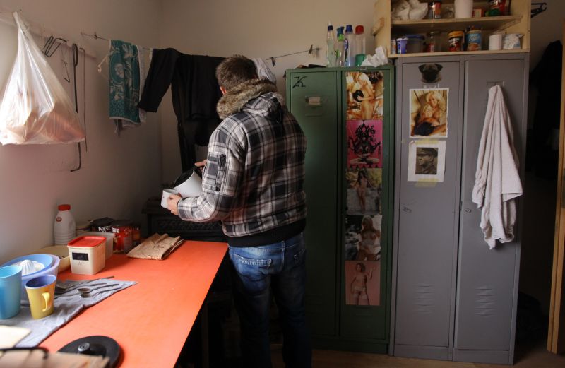 Zatvor i zatvorenici u mjestu Ljubovo kraj Gospića gdje se zatvorenici u sklopu rehabilitacije bave