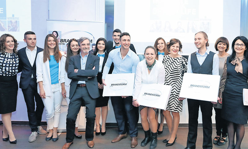 Sudionici i organizatori prvog regionalnog natjecanja L’Oreal  Brandstorm