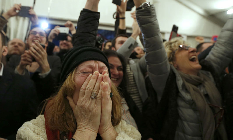 Slavlje na grčkim ulicama/REUTERS