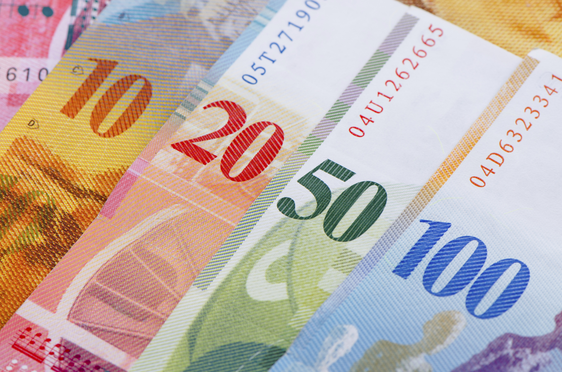 Швейцарские франки в рубли. Швейцарский Франк валюта. Швейцария валюта франки. Деньги Швейцарии купюры. Швейцарский Франк изображение.