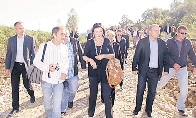 Gradilište županijske ceste obišla je i sisačko-moslavačka županica Marina Lovrić Merzel