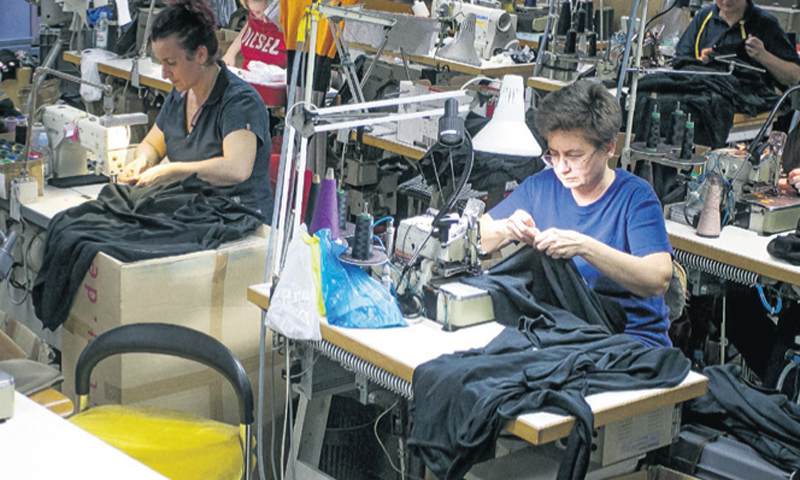 Za razliku od Varteksa i sličnih divova, na lokalnoj je sceni mnogo malih tvrtki koje odolijevaju tr