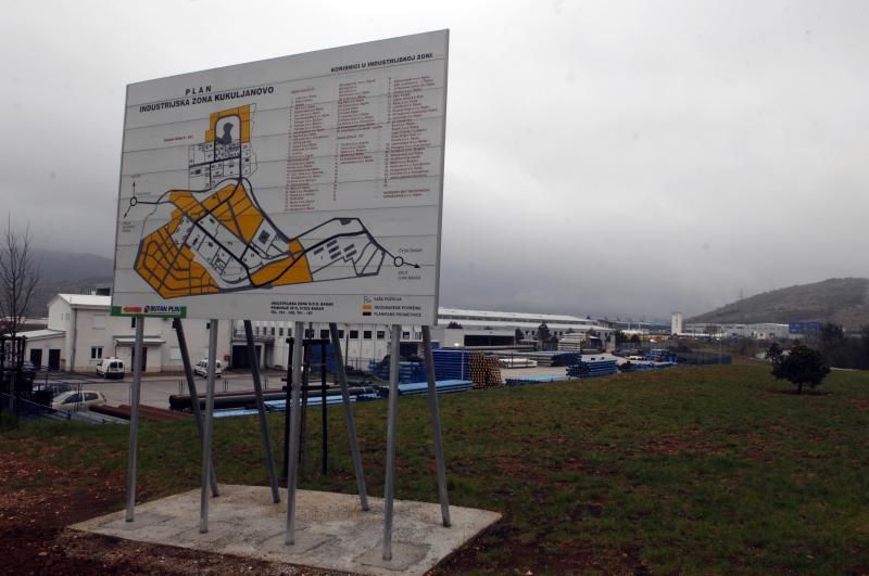 Industrijska zona grada Bakra na Kukuljanovu. Photo: Goran Kovacic/PIXSELL