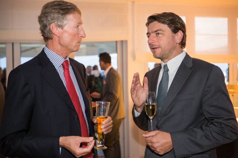 Predsjednik NO Valamara Gustav Wurmbock u razgovoru s ministrom turizma Darkom Lorencinom. Photo: Gr