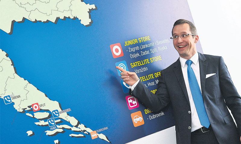 Radio sam u Portugalu, Njemačkoj, Rumunjskoj, Češkoj, Slovačkoj, Poljskoj, Indiji, Alžiru i naravno