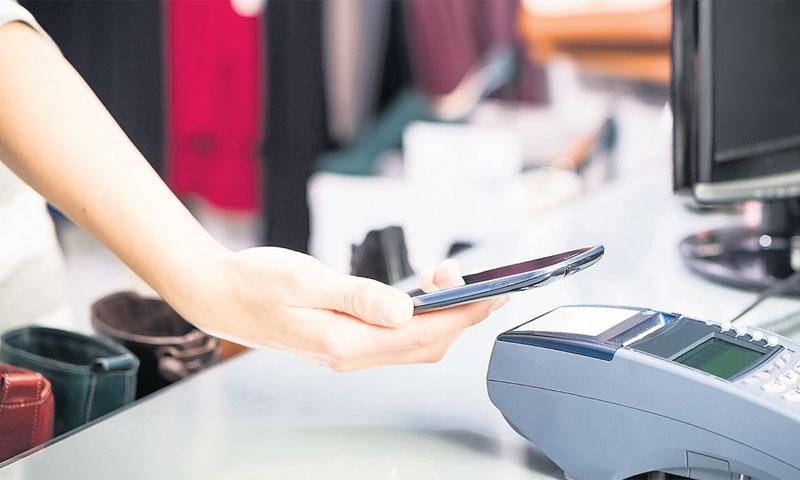 Na hrvatskom tržištu do sada su četiri banke, odnosno kartične kuće omogućile beskontaktno plaćanje