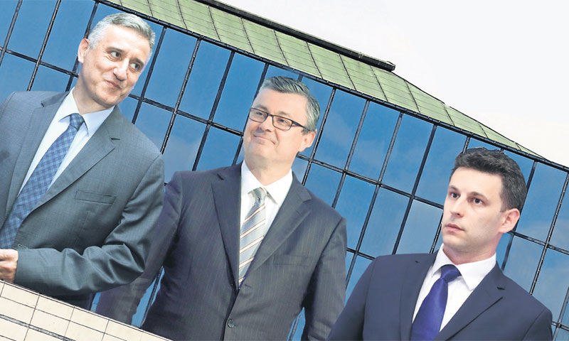 Premijer Tihomir Orešković opozvan, uz SOA-u, kriv mu i naftni biznis/ Fotomontaža: Poslovni dnevnik