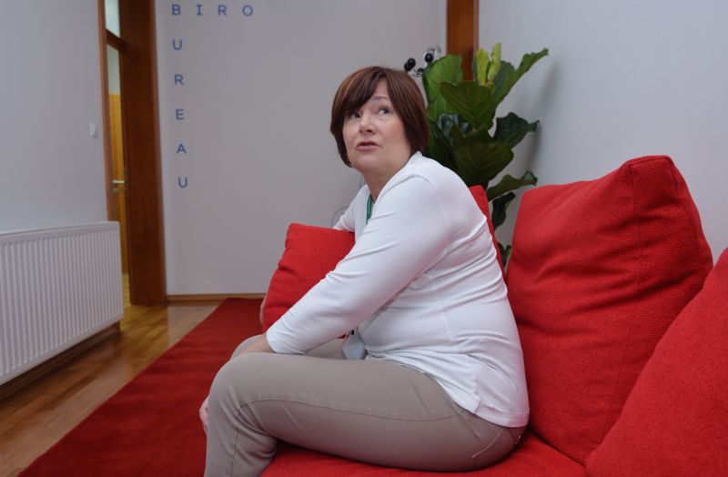 Hostel Bureau otvoren je u bivšoj redakciji Nacionala. Vlasnica je Anka Pukanić, sestra pokojnog Ive