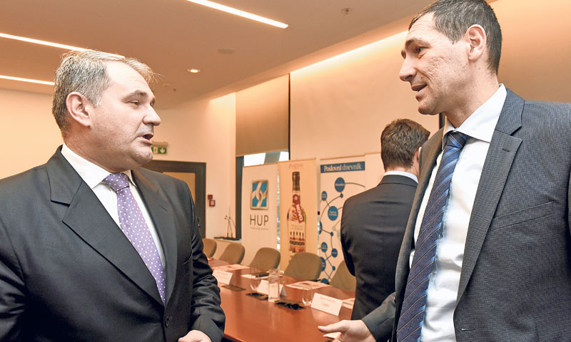 Glavni direktor HUP-a Davor Majetić i ministra Ante Kotromanović (desno)/Davor Višnjić/PIXSELL