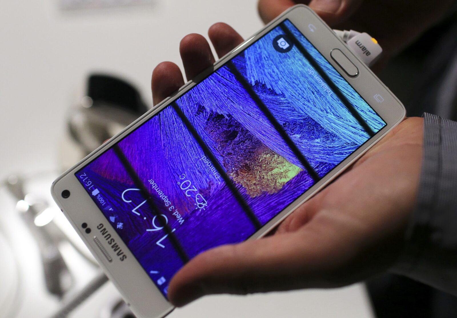 Samsung Galaxy Note 4 (Reuters)