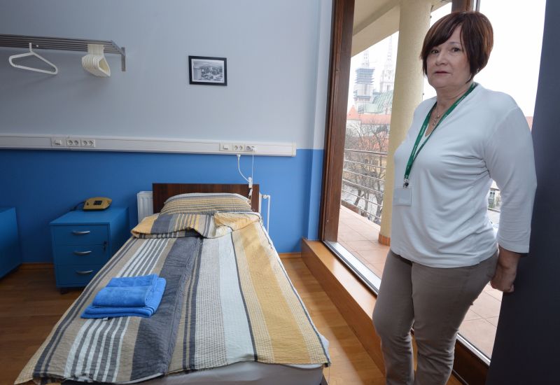 Hostel Bureau otvoren je u bivšoj redakciji Nacionala. Vlasnica je Anka Pukanić, sestra pokojnog Ive