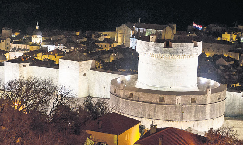 Dubrovnik je prvi grad koji na bazi javne rasvjete planira izgraditi vlastitu senzorsku mrežu upravl