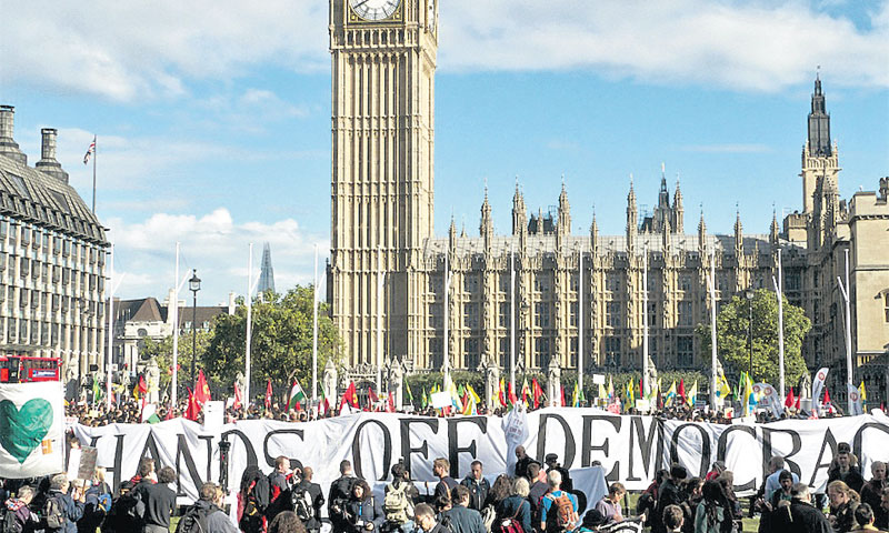 Samo šest od 791 zastupnika ima pravo uvida u pregovaračka stajališta