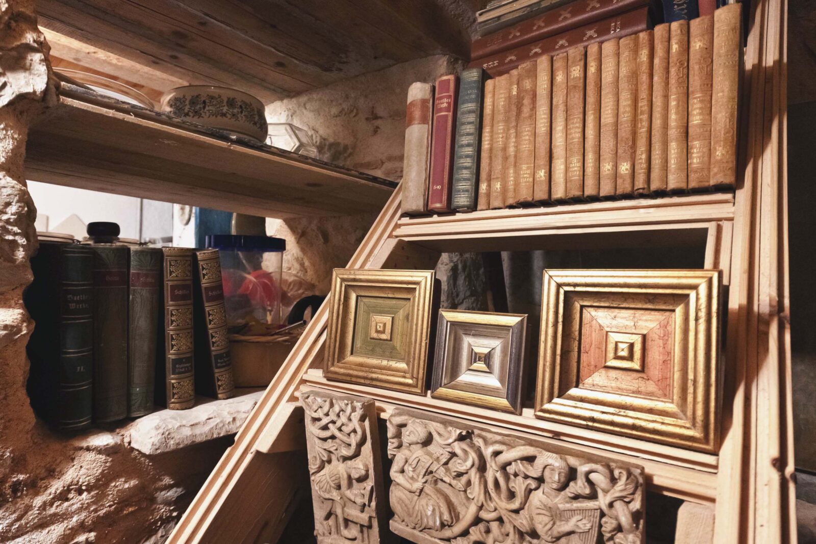 Foto: Svoju kuću na Hvaru zamijenila je 15-tak puta i obišla nekoliko kontinenata