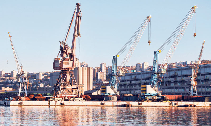 Luka Rijeka najvažnija je hrvatska luka koja privlači pozornost i Kineza i Njemaca