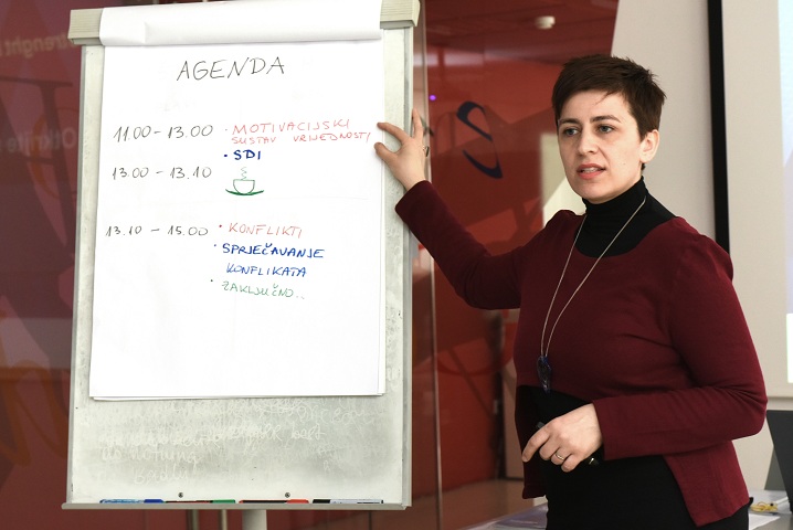 D.Višnjić PIXSELL