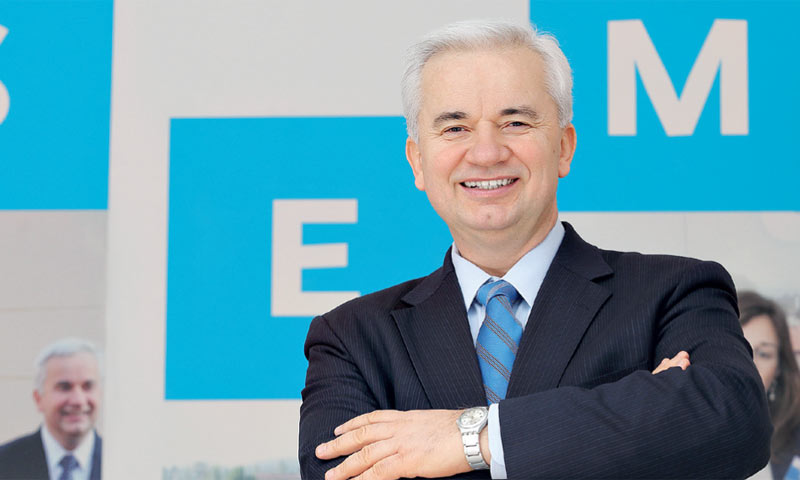 Đuro Njavro, dekan Zagrebačke škole za ekonomiju i management, ističe primjer Australije gdje je obr