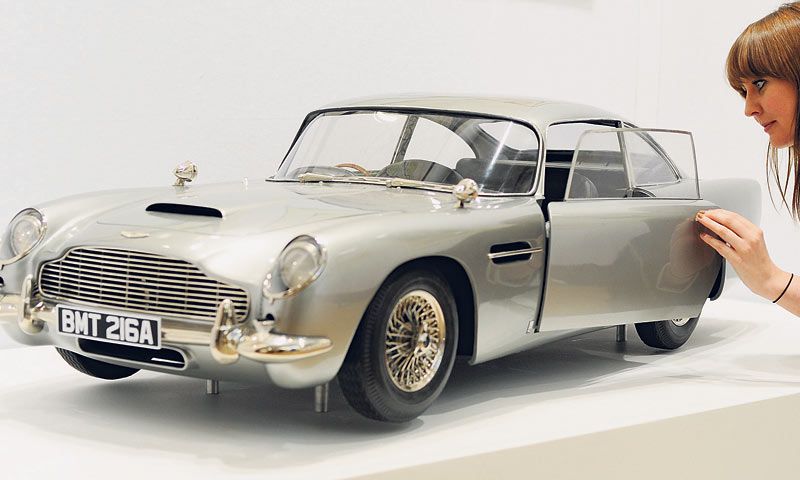 Replika modela Aston Martin DB5 koji je Daniel Craig vozio u ‘Skyfallu’