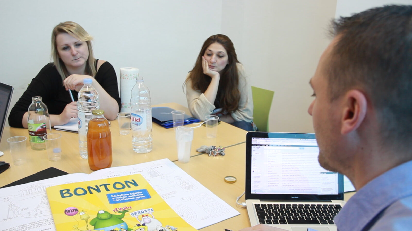 Jelena Kovačić, Jelena Brezovec i Goran Blagus (Foto: Davor Batisweiler)