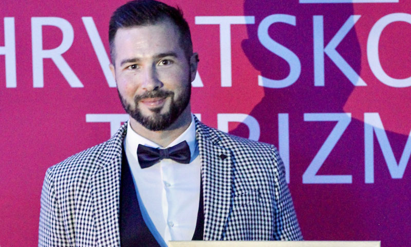 Ivan Niseteo vodi hostel