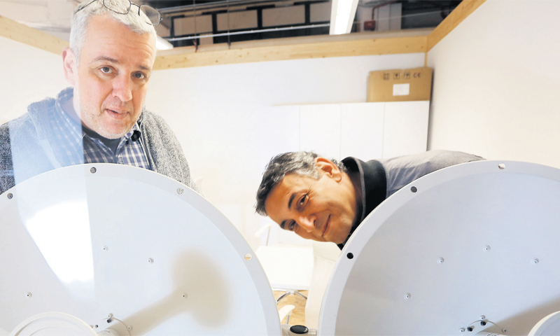 Vilko Klein i Ivan Pelivan, vodeći ljudi Stratowave Connect startupa/Tomislav Miletic/PIXSELL