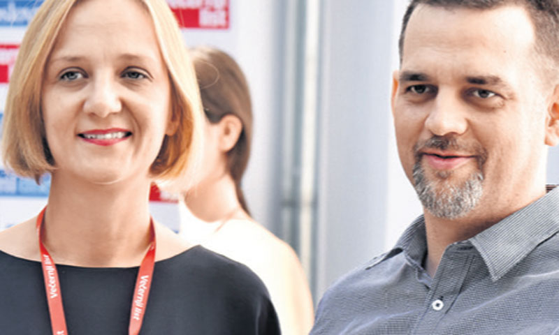 Mario Tomaš, konoba Kalalarga Makarska, uz Tinu Jukić Tomljanović iz HTZ-a