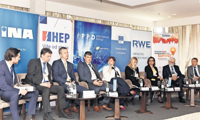 Prošlogodišnja paneli na Energetskom summitu 2018./Davor Višnjić/pixsell