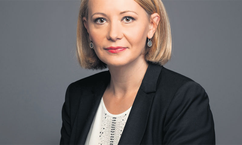 Vladimira Senčar Perkov, Inina direktorica Sektora upravljanja ljudskim resursima