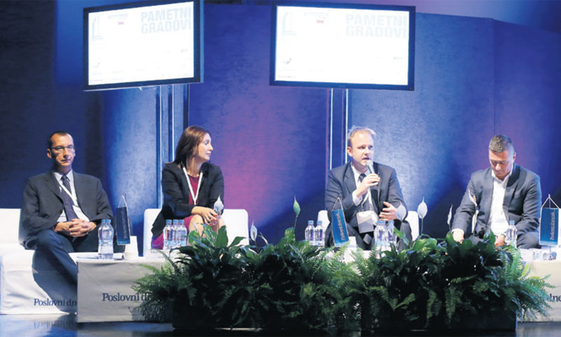 Zanimljive  prezentacije i paneli privukli su brojnu publiku /Luka Stanzl/PIXSELL