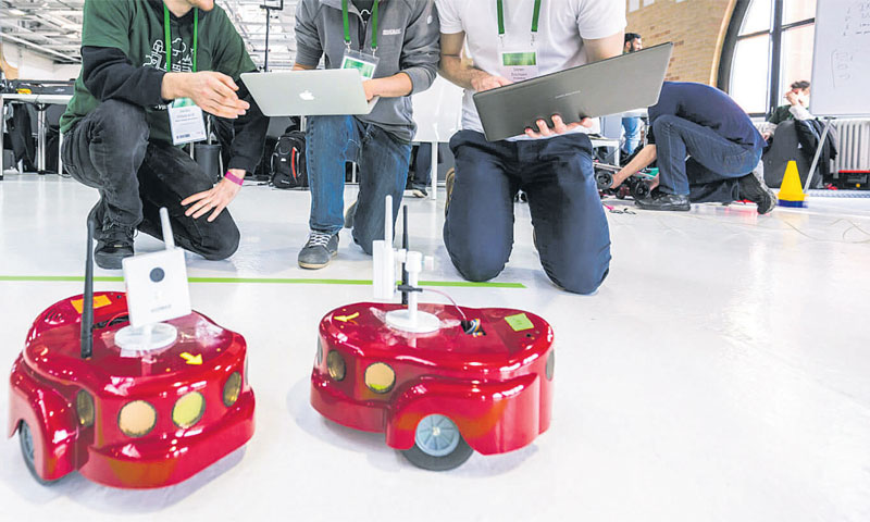 Pametni usisivači, platforme za povezano kuhanje, pametne rukavice neki su praktični noviteti/BOSCH