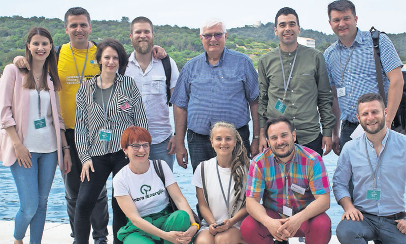 Zelena energetska zadruga u suradnji s Gradom Križevcima pokrenula je pionirski projekt grupnog ulag